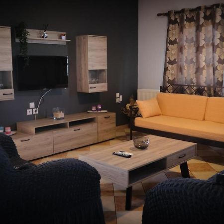 Vretti'S Apartment Fratsia Eksteriør billede