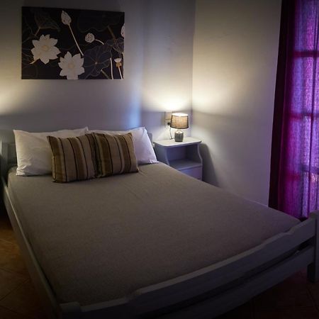 Vretti'S Apartment Fratsia Eksteriør billede