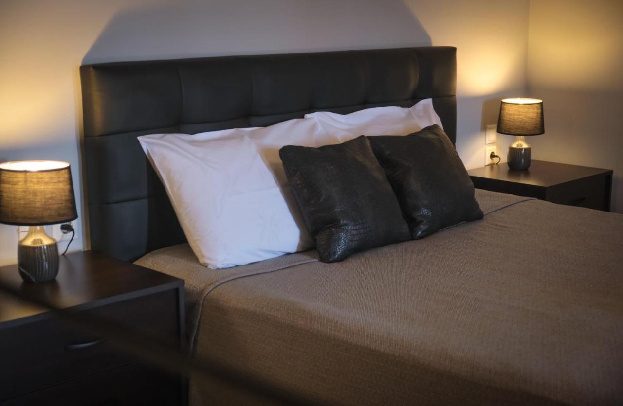 Vretti'S Apartment Fratsia Eksteriør billede